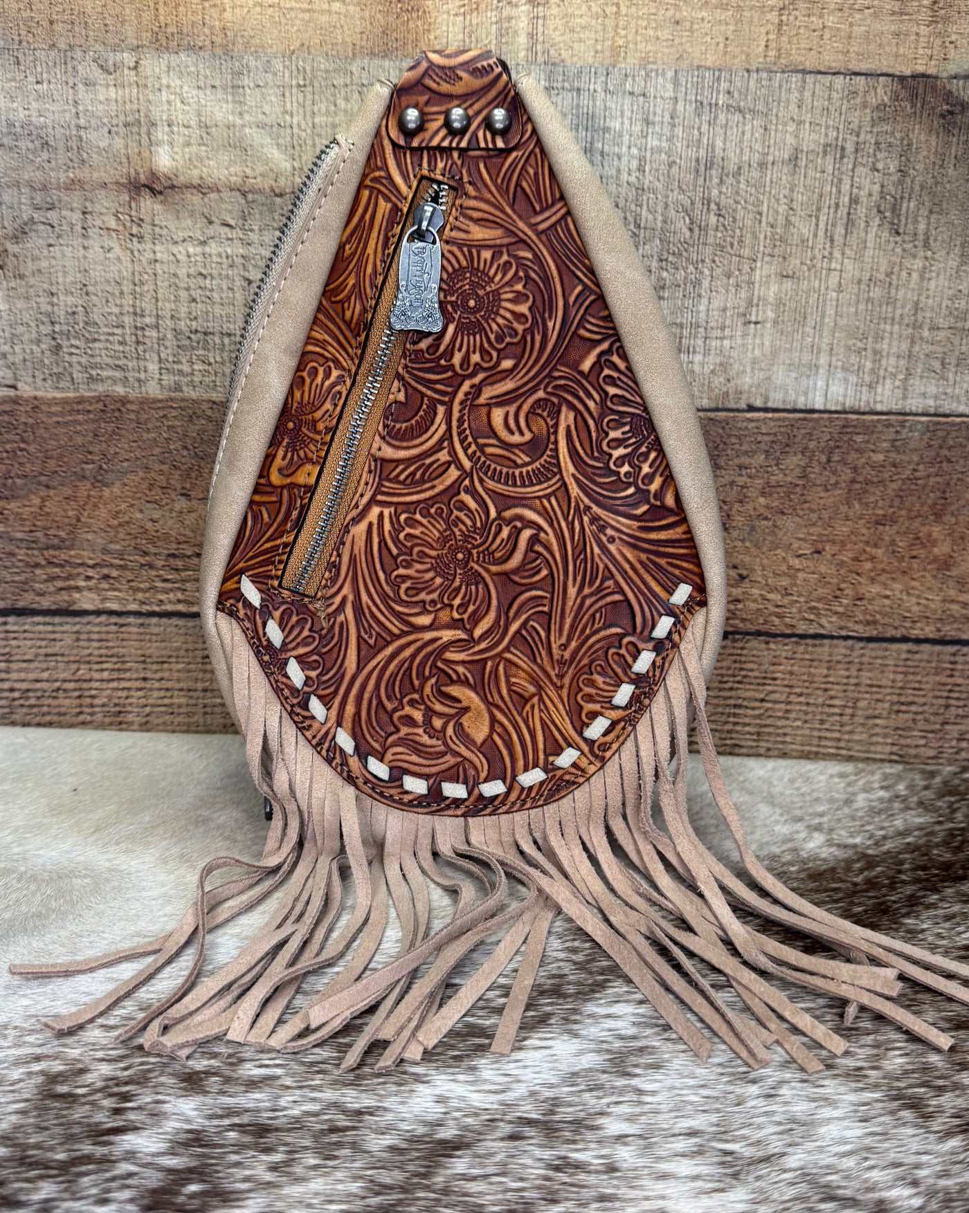 AVERY SLING PURSE