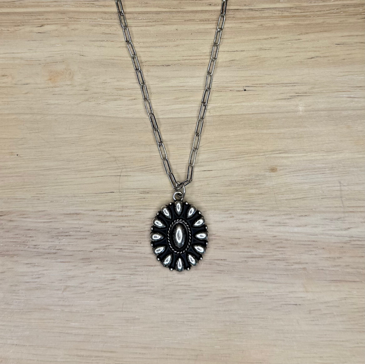 COMPTON NECKLACE