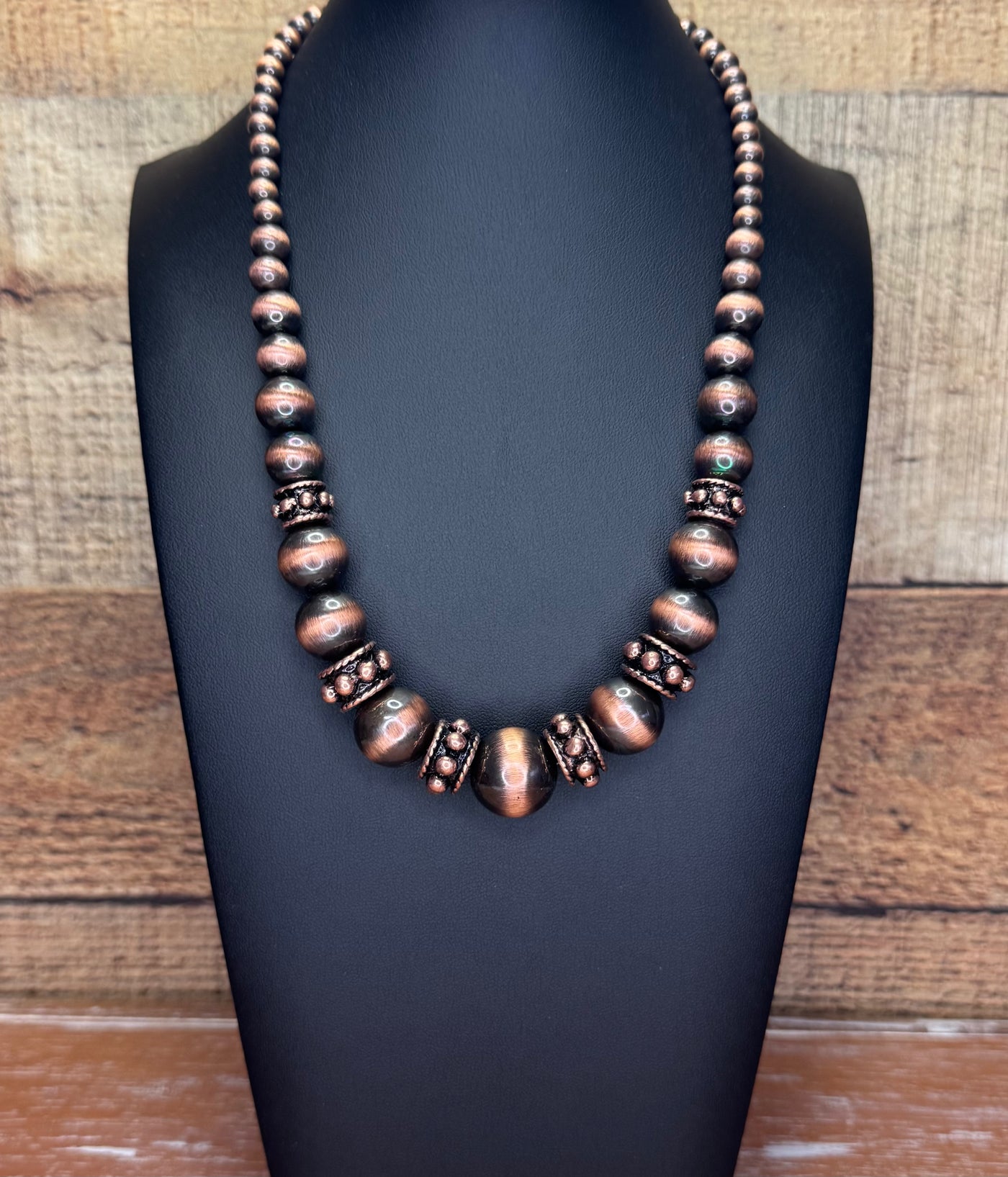 NEWARK NECKLACE