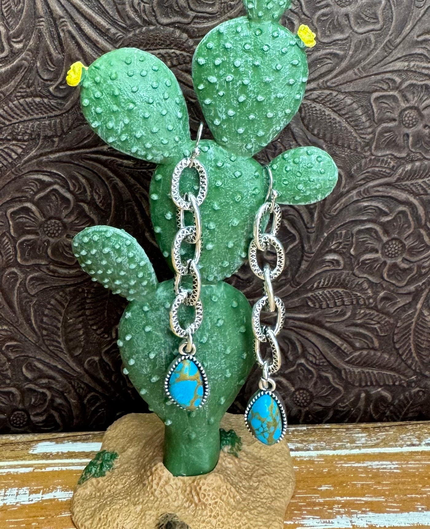 LINKED IN TURQUOISE EARRINGS