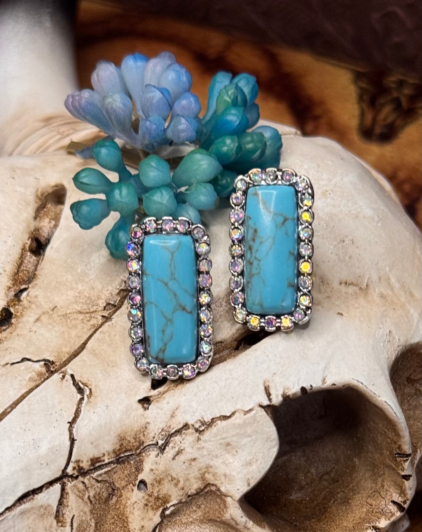 BISHOP EARRINGS