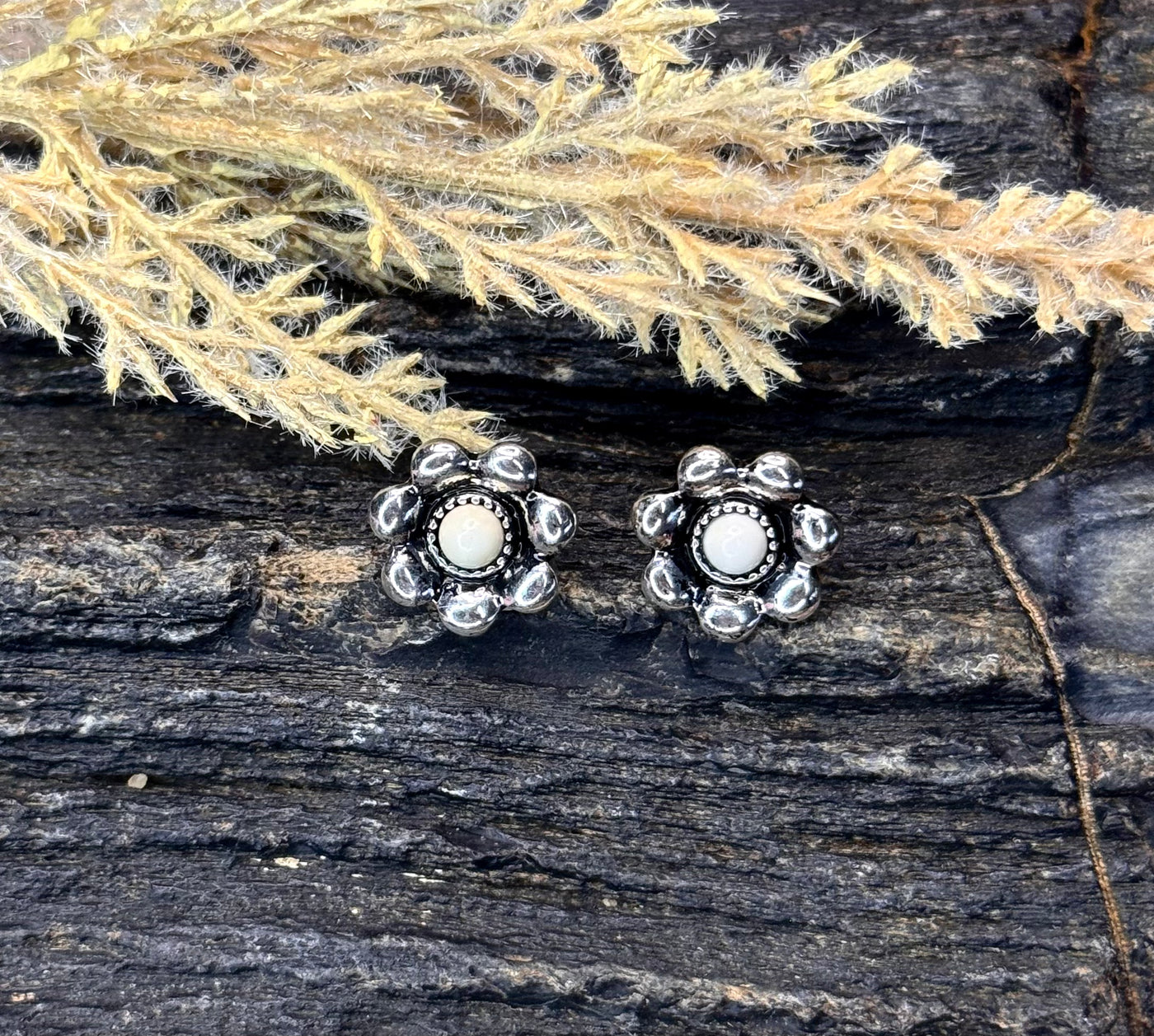 TRAVER EARRINGS