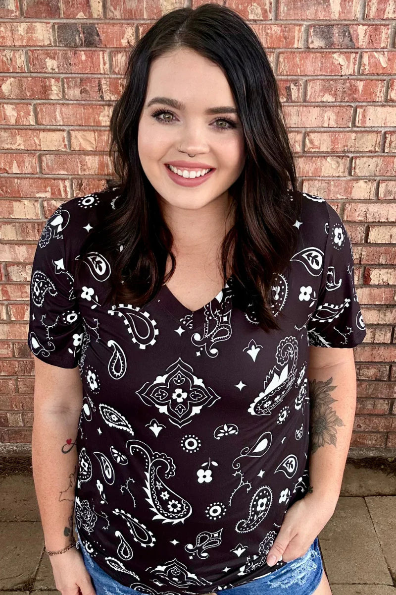 BLACK BANDANA TOP