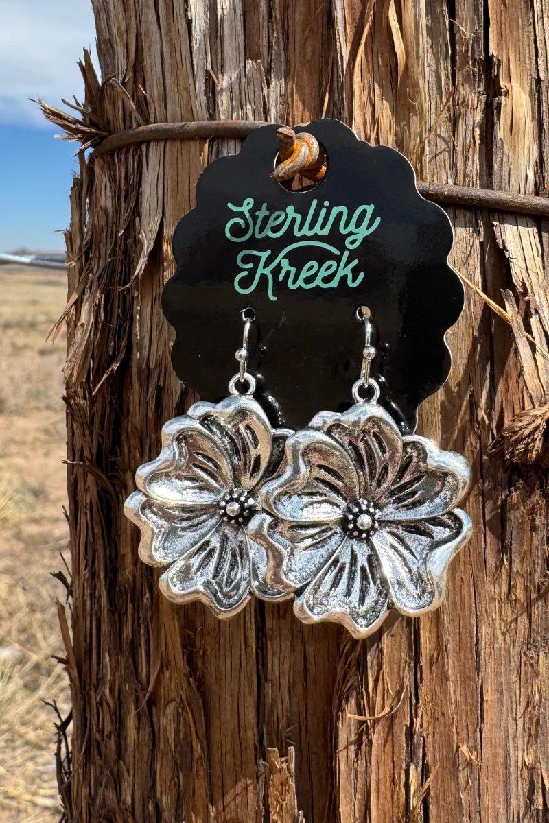 TOOLED FLOWER DANGLE